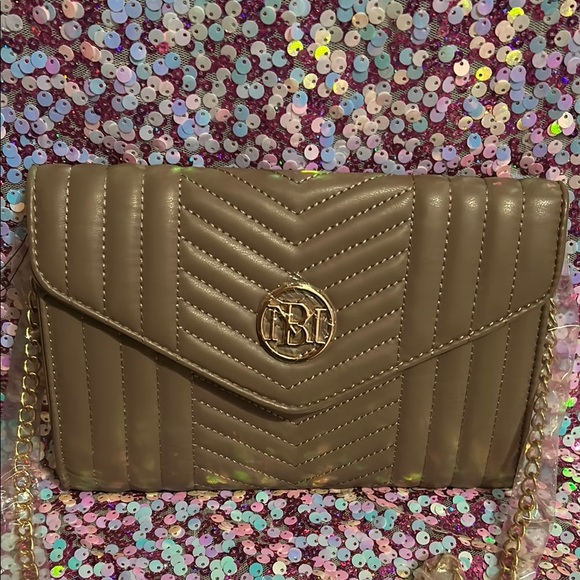 Badgley Mischka Handbags - Elegant Olive Quilted Shoulder Bag